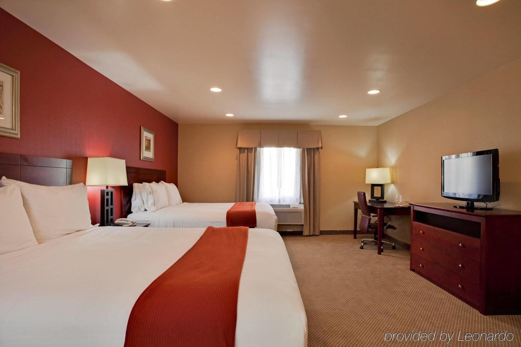 Holiday Inn Express Hotel & Suites Los Angeles Airport Hawthorne, An Ihg Hotel Room photo